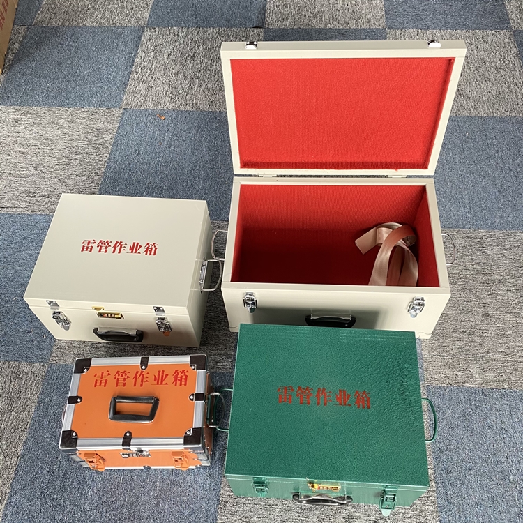 平定爆破工程作业箱如何选择？玻璃钢与传统材质的全面对比